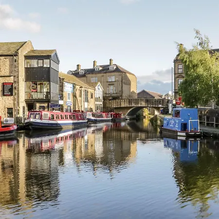 6 Lock View בית נופש *