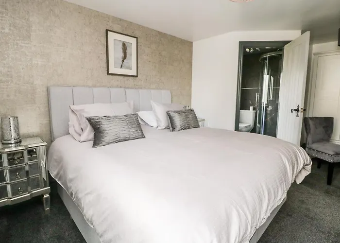 6 Lock View בית נופש *